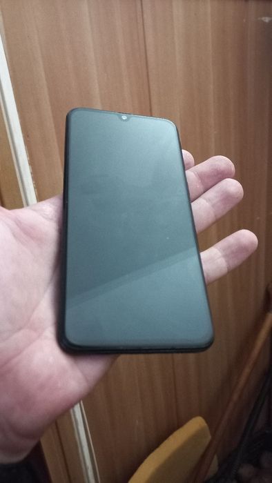 Продам самсунг А40 64гб