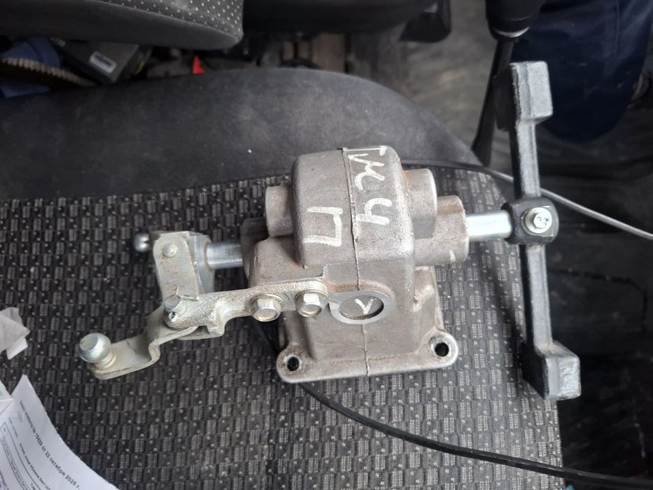 Кулиса ещё радиатор есть