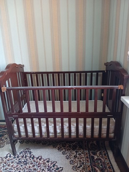 Bolalar kravati sotiladi