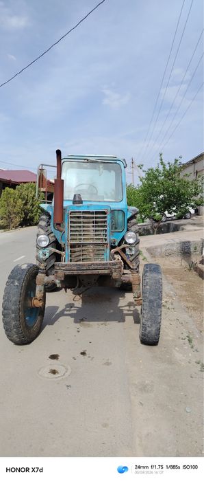 MTZ traktor sotiladi