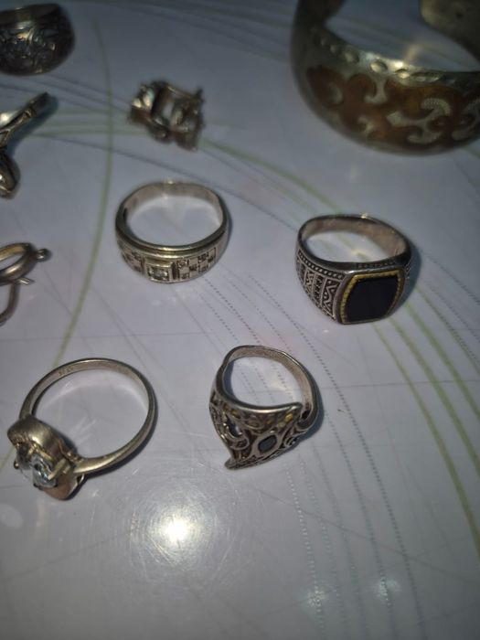 Күміс бүйымдар. Серебро