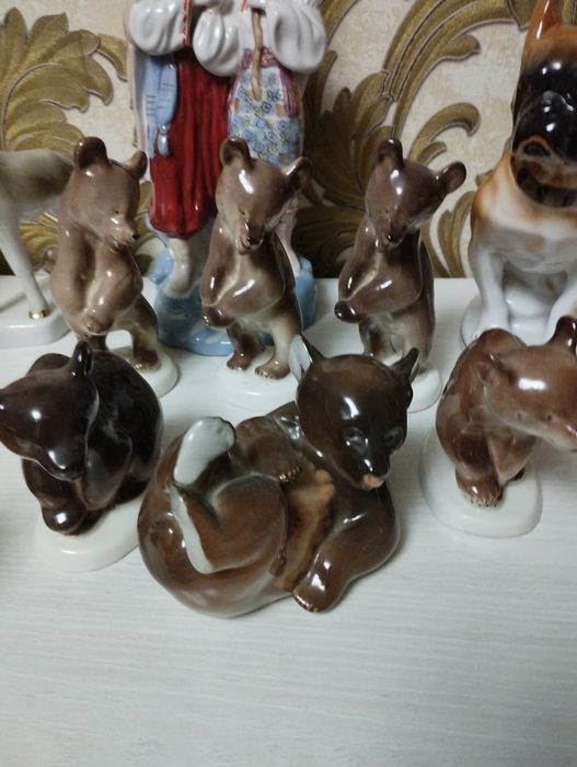 Фарфоровые статуэтки