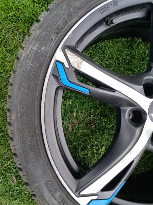 Set 4 roți iarnă 245/40R19 cu jante aliaj 19" – stare foarte bună
4. R