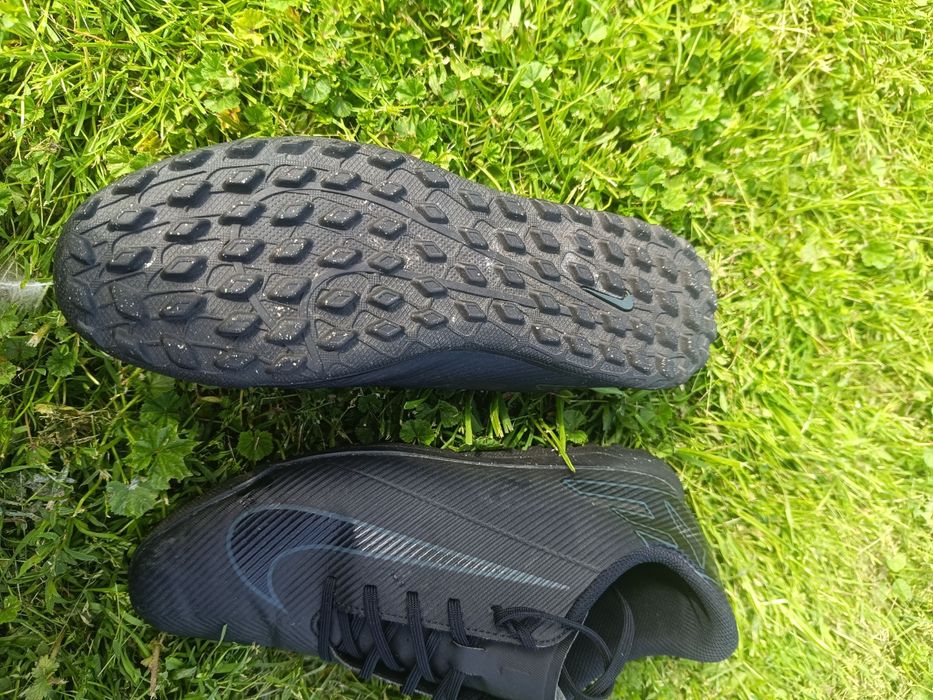 Ghete fotbal Nike Mercurial Club TF 42.5 originale