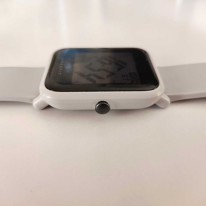 Смарт часовник Amazfit Bip