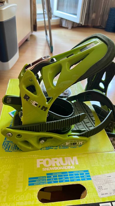 Сноуборд автомати Forum Recon M