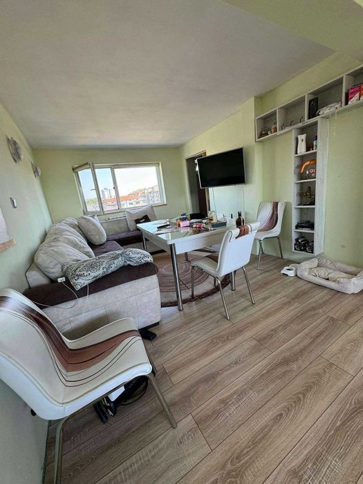 Продава се Тристаен апартамент в Търговище, Център - 90 кв.м за 1020 €/кв.м - Снимка #2