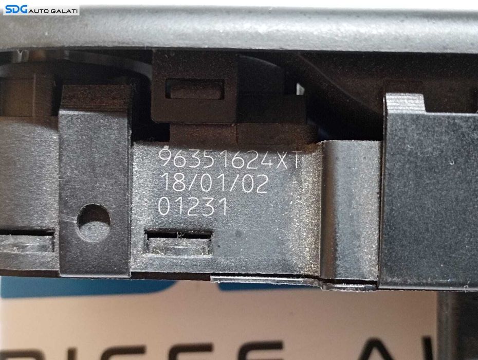 Rama Maner cu Butoane Geamuri Usa Portiera Stanga Fata Sofer Peugeot 307 2002 - 2008 Cod 96351624XT [M6693]