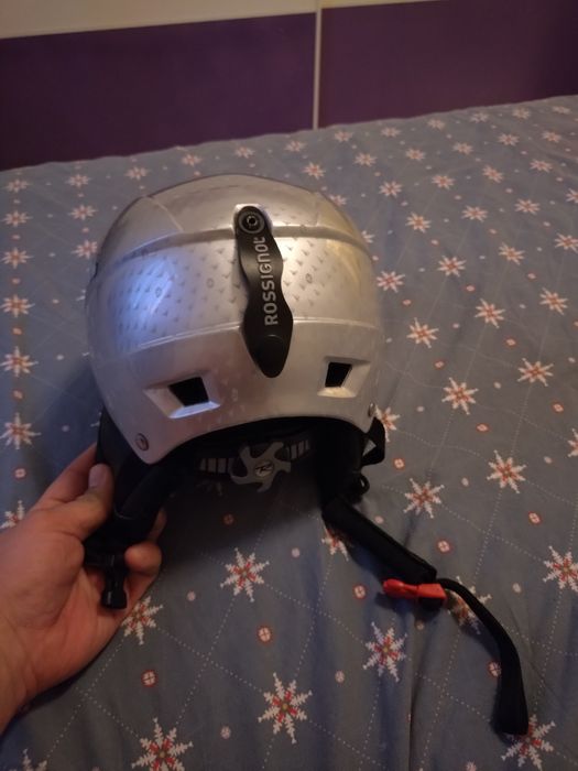 Детска ски каска Rossignol