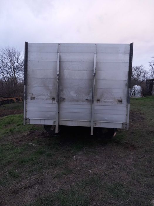 Бордова каросерия Падащ Борд