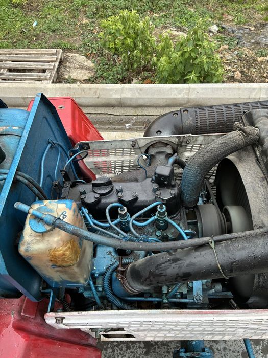 Vând tractoras kubota