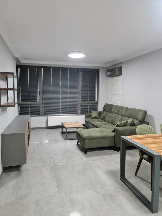 Дава се под наем Двустаен апартамент в София, Дианабад - 78 кв.м за 816 € - Снимка #1