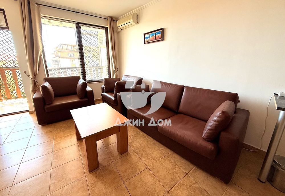 Продава се Тристаен апартамент в Свети Влас - 80 кв.м за 1375 €/кв.м - Снимка #1
