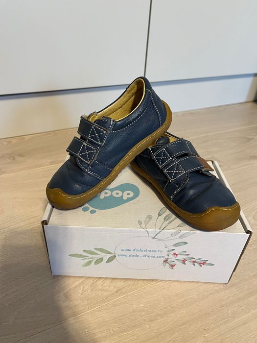 Vând pantofi băieți ( dodo shoes)