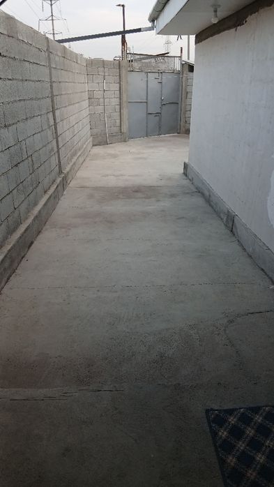 Dacha hovli sotiladi