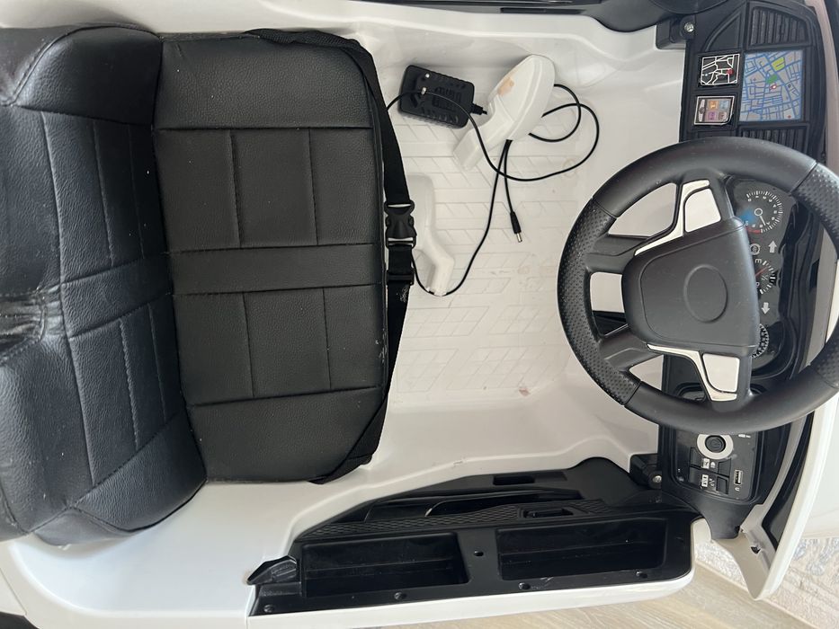 Машина с пультом