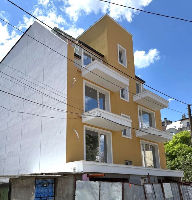 2-СТАЕН за продажба в Погреби с гледка към залива