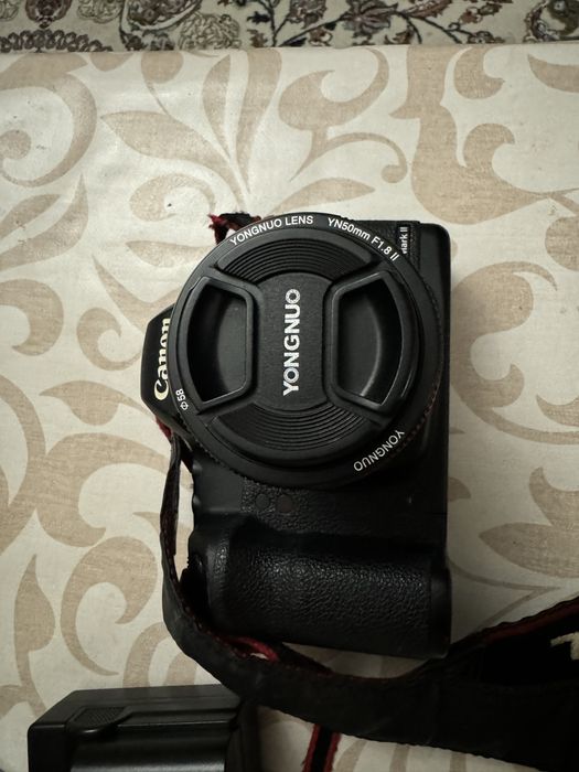 Фотоаппарат и вспышка