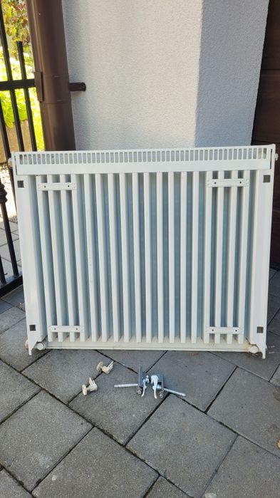 Calorifer Purmo C11 600 mm – 70×60 cm / 80×60 cm – 2 bucăți