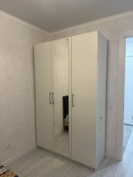 Продам спальный гарнитур.