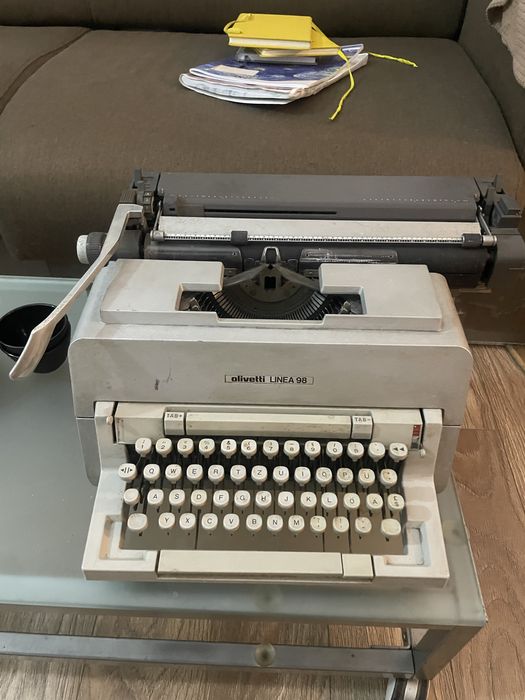 Olivetti Linea 98 Masina de scris
