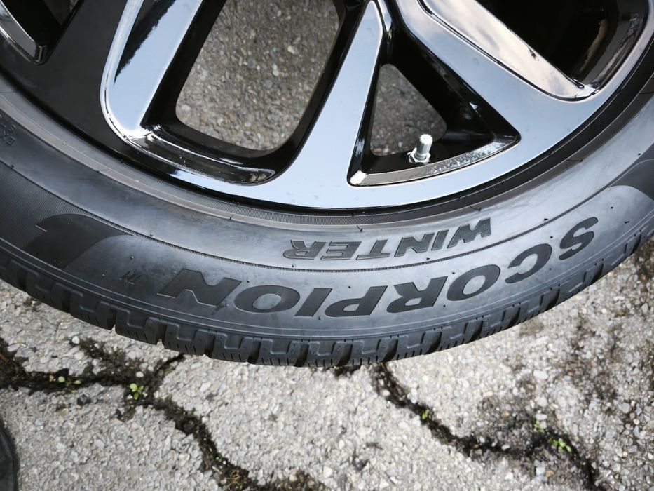 245/50/20" 4бр Pirelli scorpion winter, dot2421,7mm