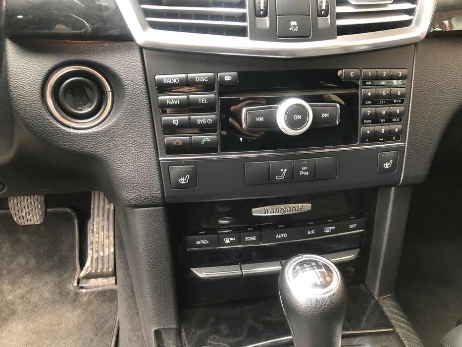 Мерцедес Е250 Ръчни скорости