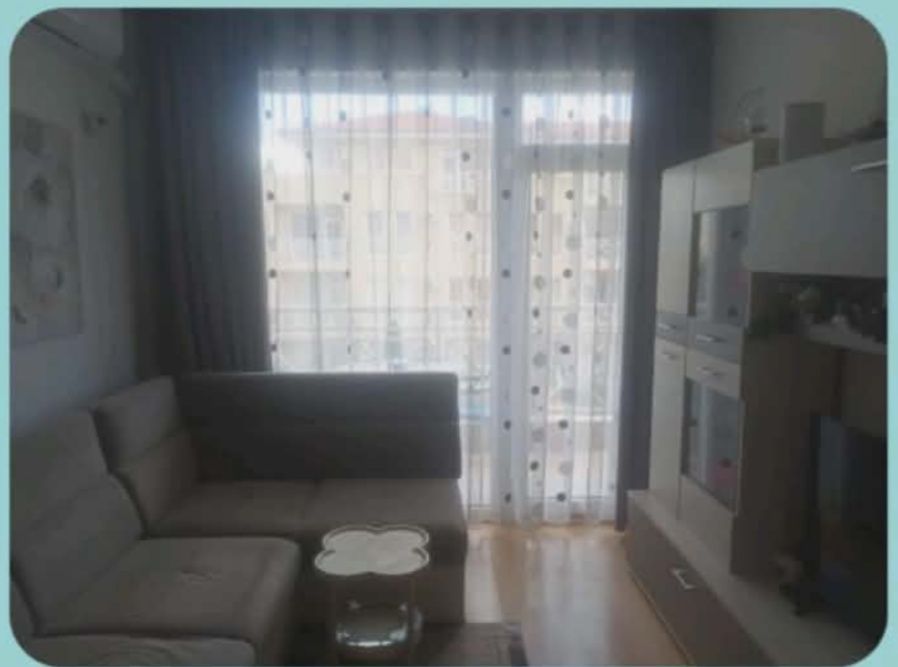 Продавам двустаен на морето