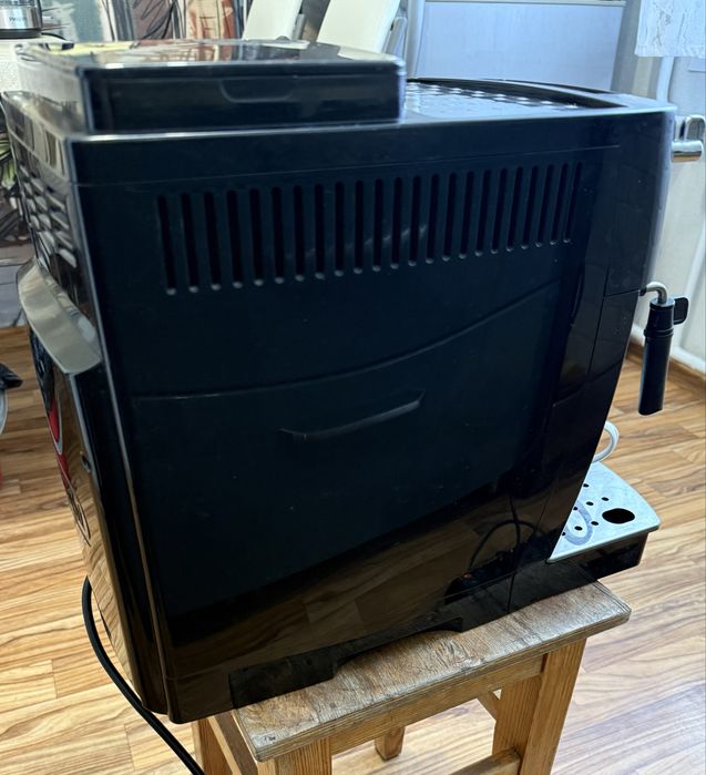 Кофемашина DeLonghi Magnifica s