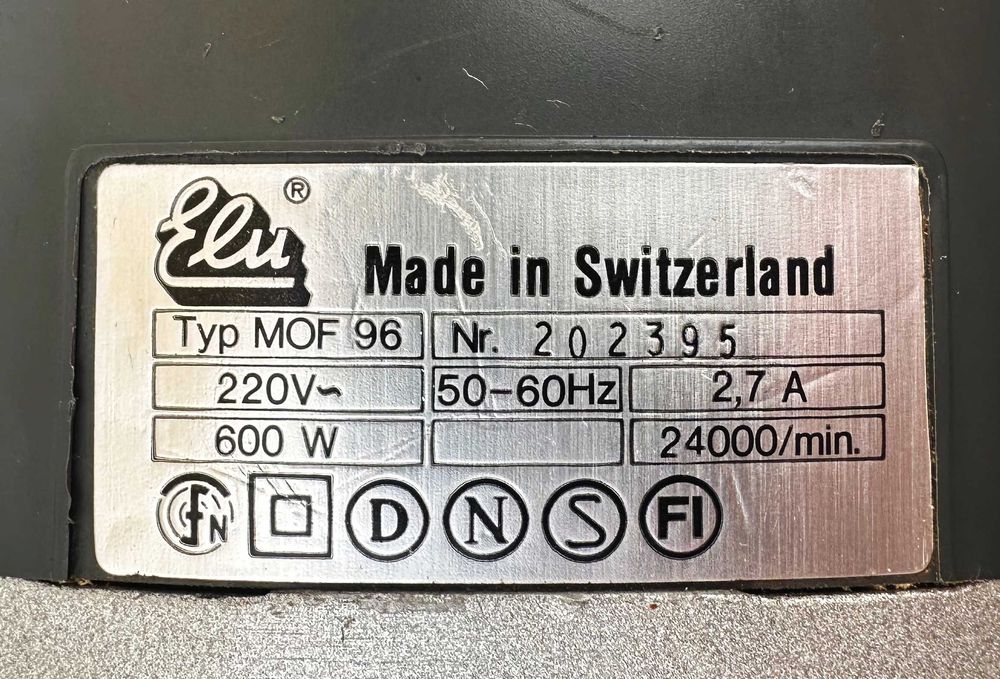 ELU MOF 96 - Оберфреза 600W