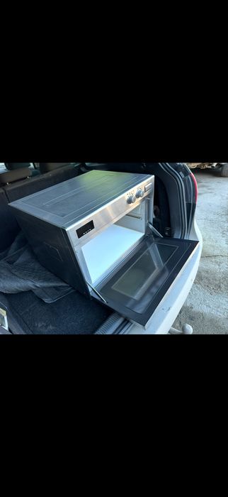 Професионална трифазна микровълнова Panasonic с 4 магнетрона