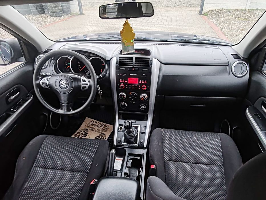 Vând sau schimb Suzuki grand vitara