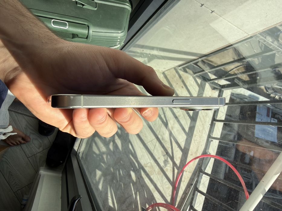 Iphone 15 pro 256gb sim+e-sim ikkalasi otgan