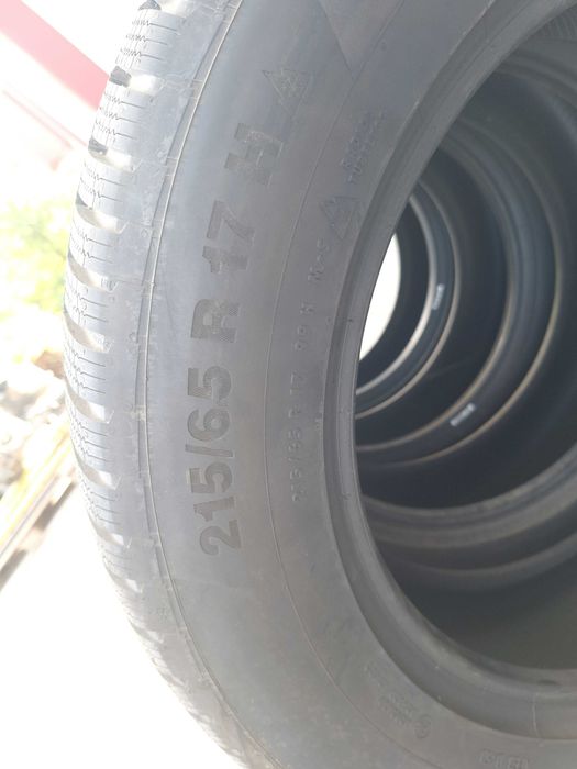 4бр 215/65/17 зимни гуми Continental