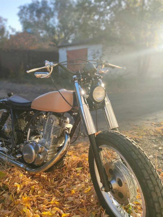 Мотоцикл Yamaha SR400 кастом