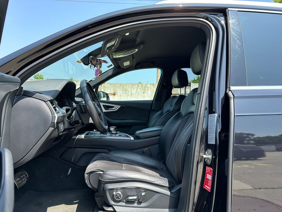 Audi Q7 S-line 7 locuri