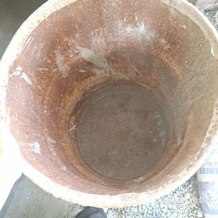 Бочка 200 л  изготовлен из толстого материала