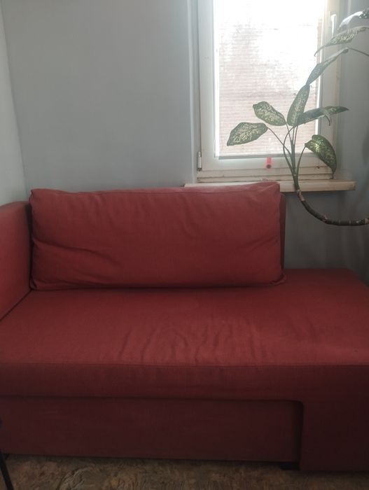 Продам диванчик Икеа