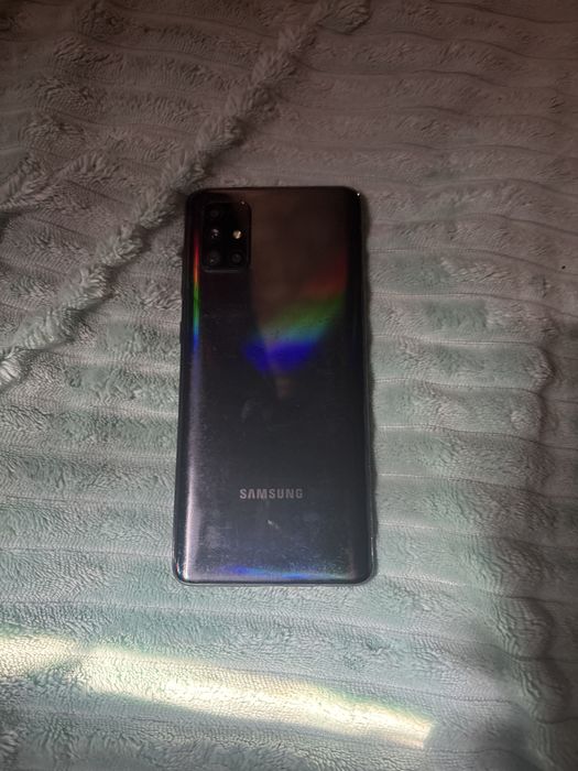 Samsung A71 в отличном состоянии