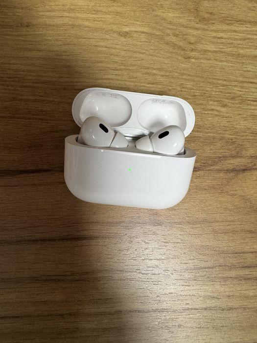 Продавам слушалки Airpods pro 2 оригинални