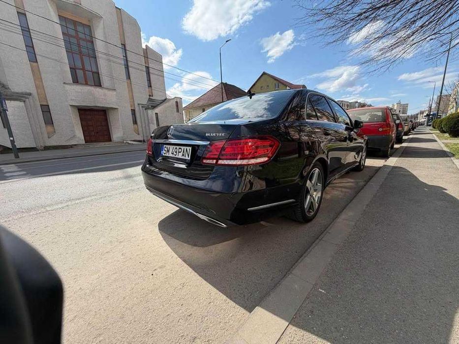 MERCEDES-BENZ E-Class 0 — imagine 3