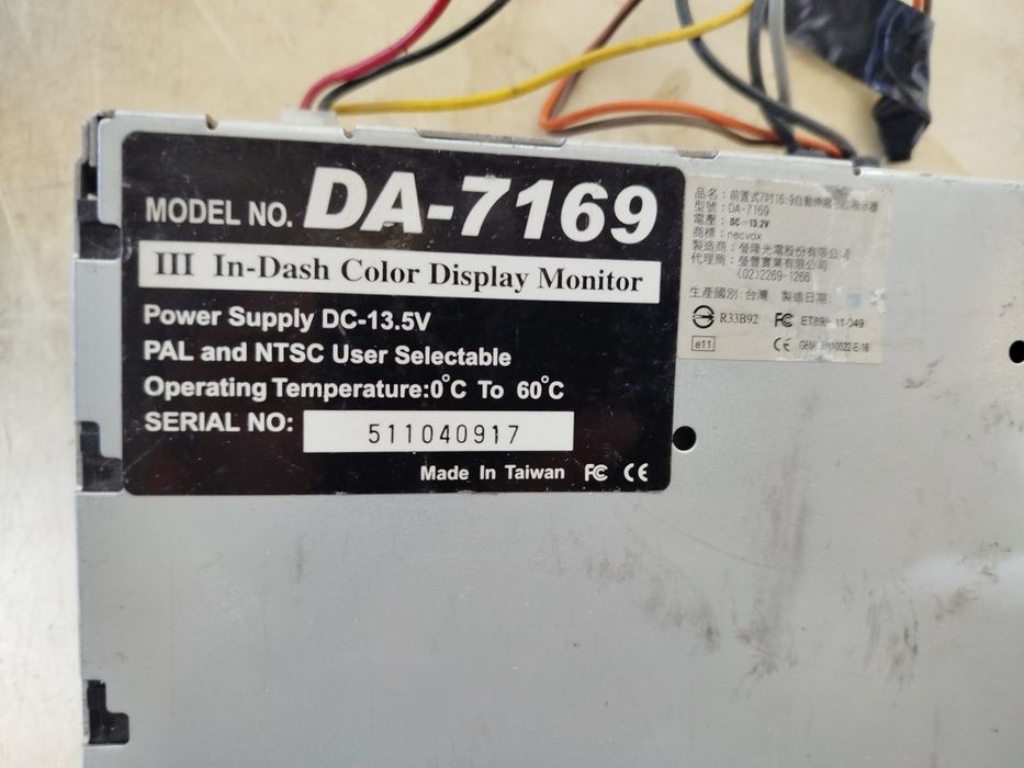 IN-DASH DA-7169 manitorli magnetafon sotiladi