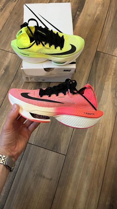 NIKE Alphafly 2 ..
