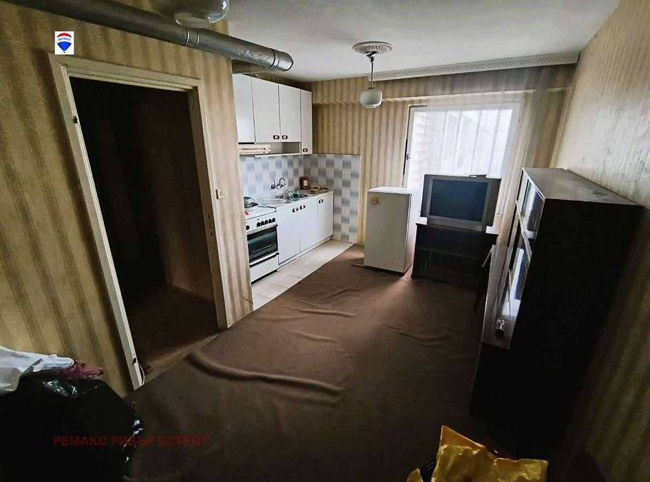 Тристаен апартамент за продажба кв. ЦЮР