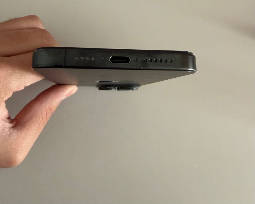 iPhone 15 Pro Max 256GB – Отлично състояние, 89% батерия