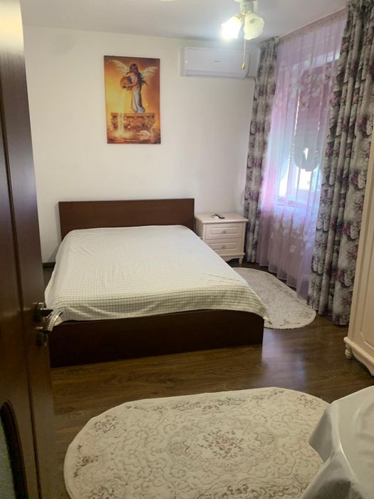 Închiriez apartament 2 camere 450 euro