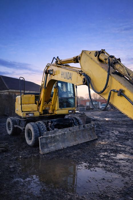 Экскаватор колесный