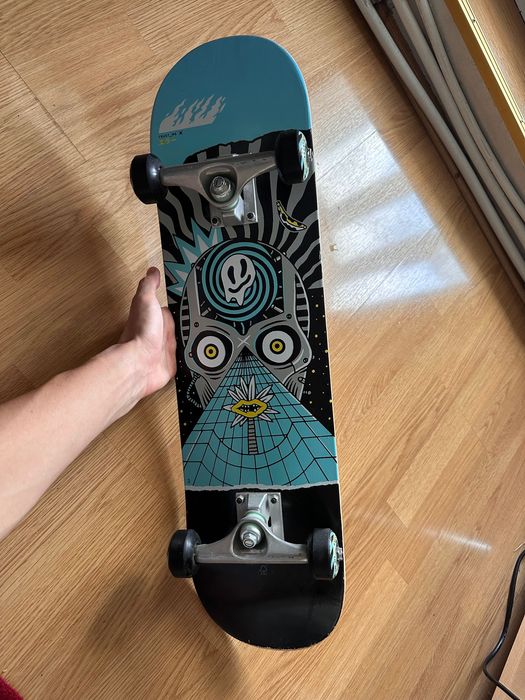 skateboard cu design modern