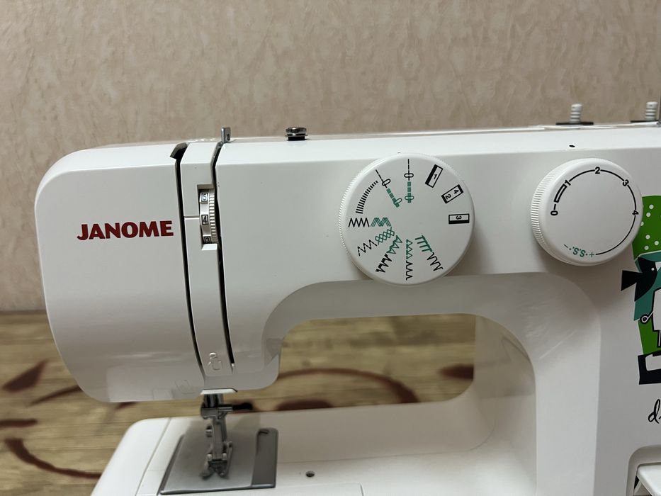 Janome 550 holati yangi