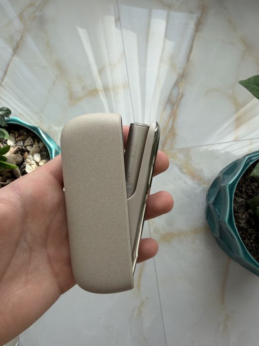 IQOS Iluma | Set complet | Cutie + Accesorii | Funcțional